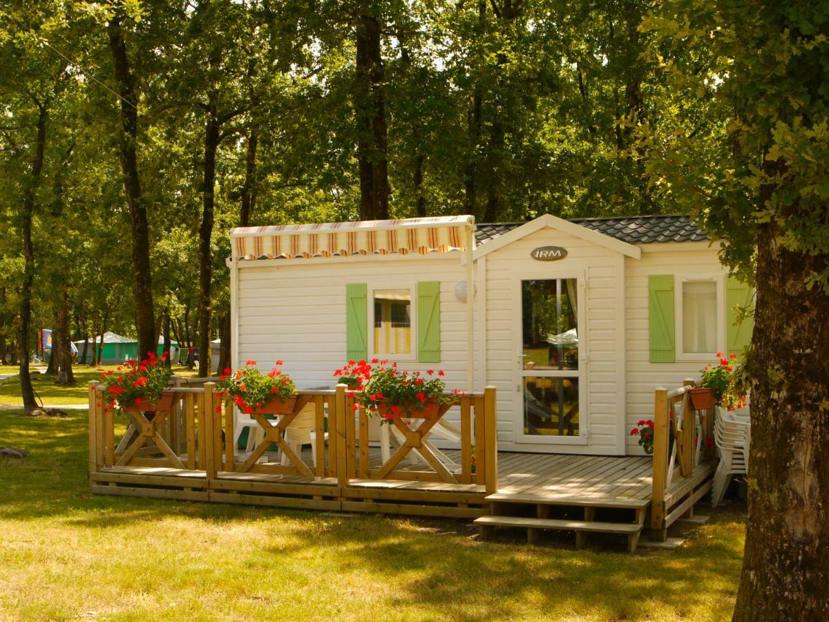 Camping Les Petites Minaudieres Hotel Saint-Sauveur  Luaran gambar
